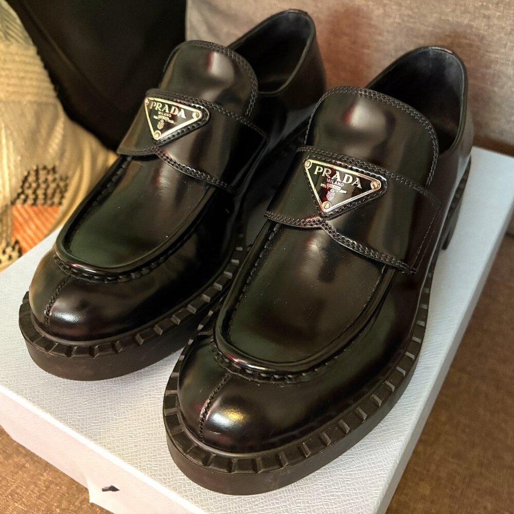 PRADA Leather Triangle Logo Loafers Black
